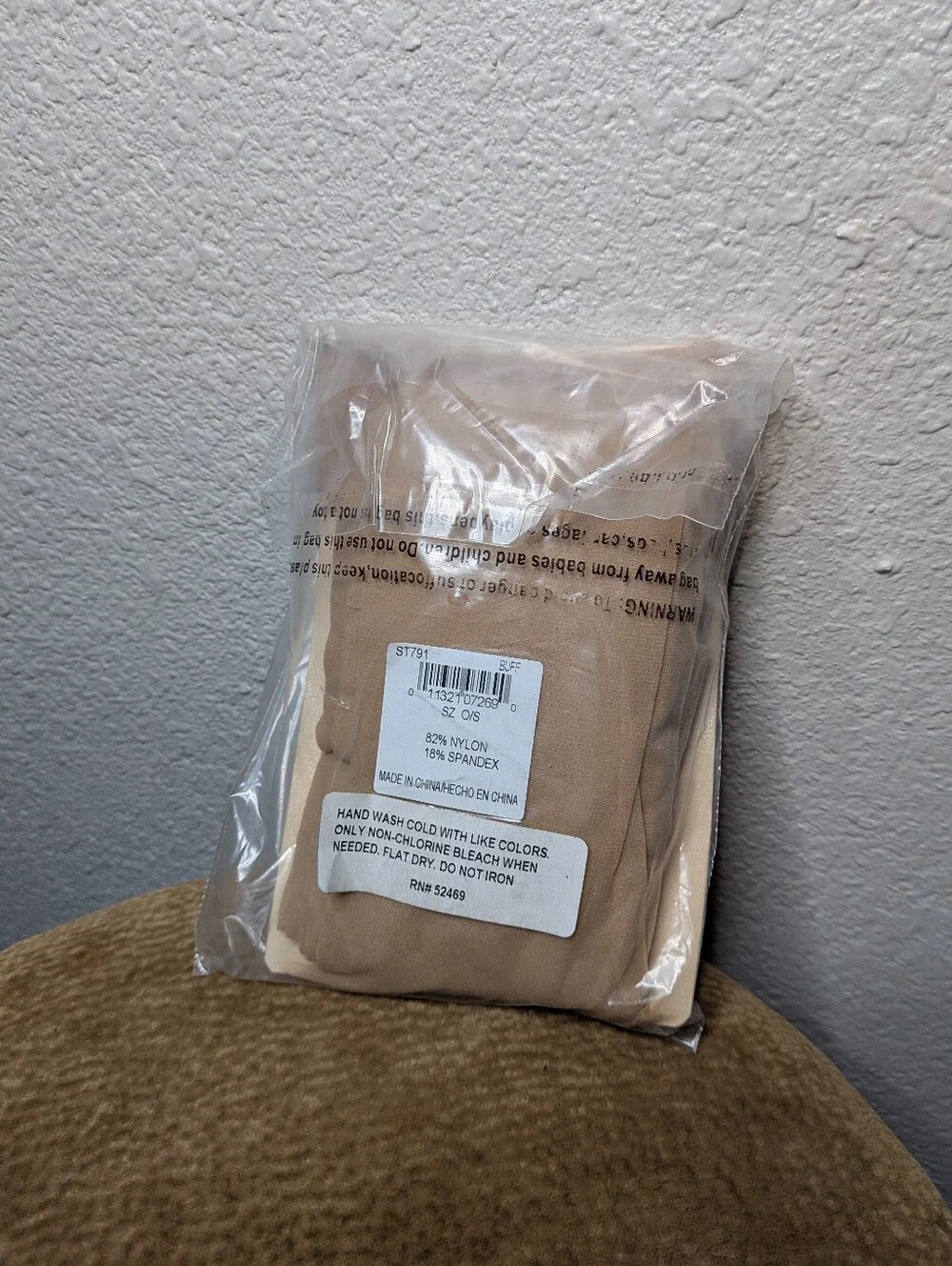 New Secret Treasures 5 Pack Nude Buff Light Beige Sheer Knee High Socks One Size
